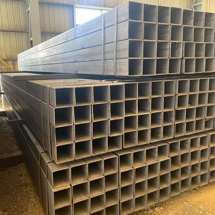 బ్లాక్ స్ట్రిప్డ్ దీర్ఘచతురస్రాకార ట్యూబ్‌ని స్ట్రక్చరల్ మరియు ఇండస్ట్రియల్ అప్లికేషన్‌ల కోసం ఉత్తమ ఎంపికగా చేస్తుంది